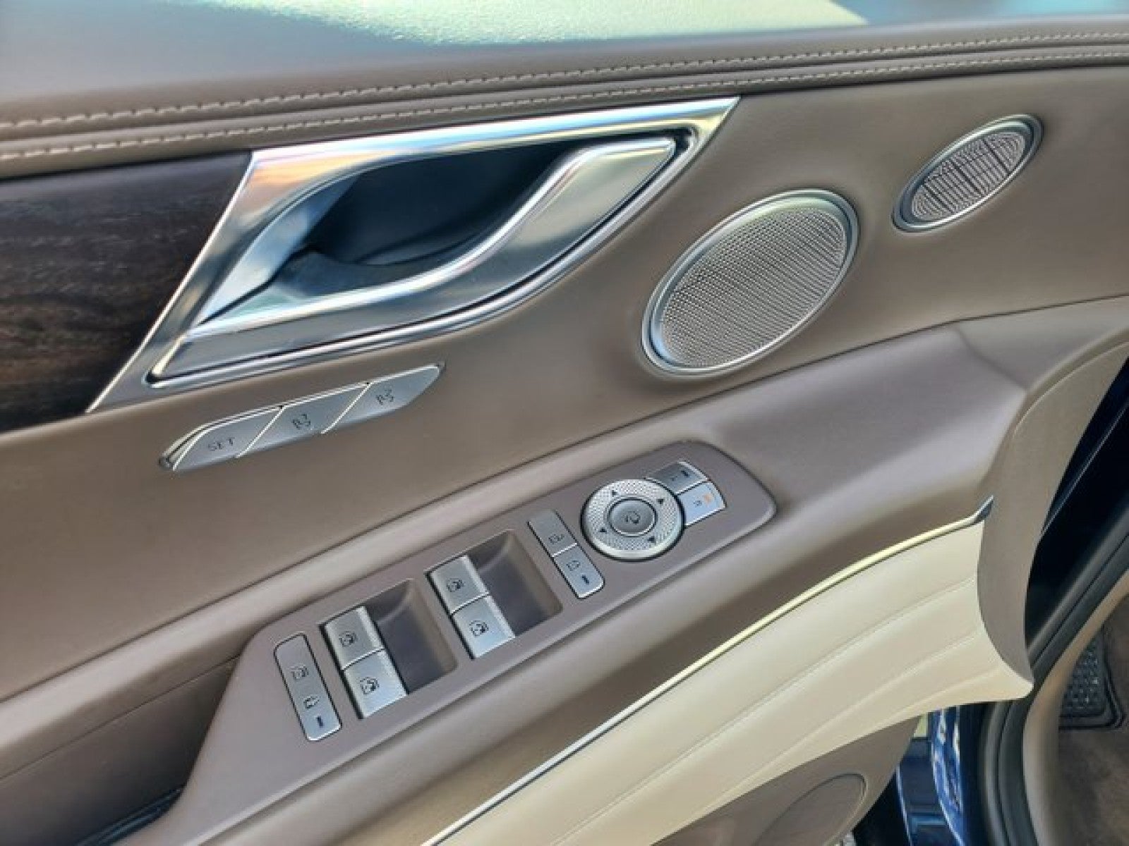 2022 Genesis GV80 Base