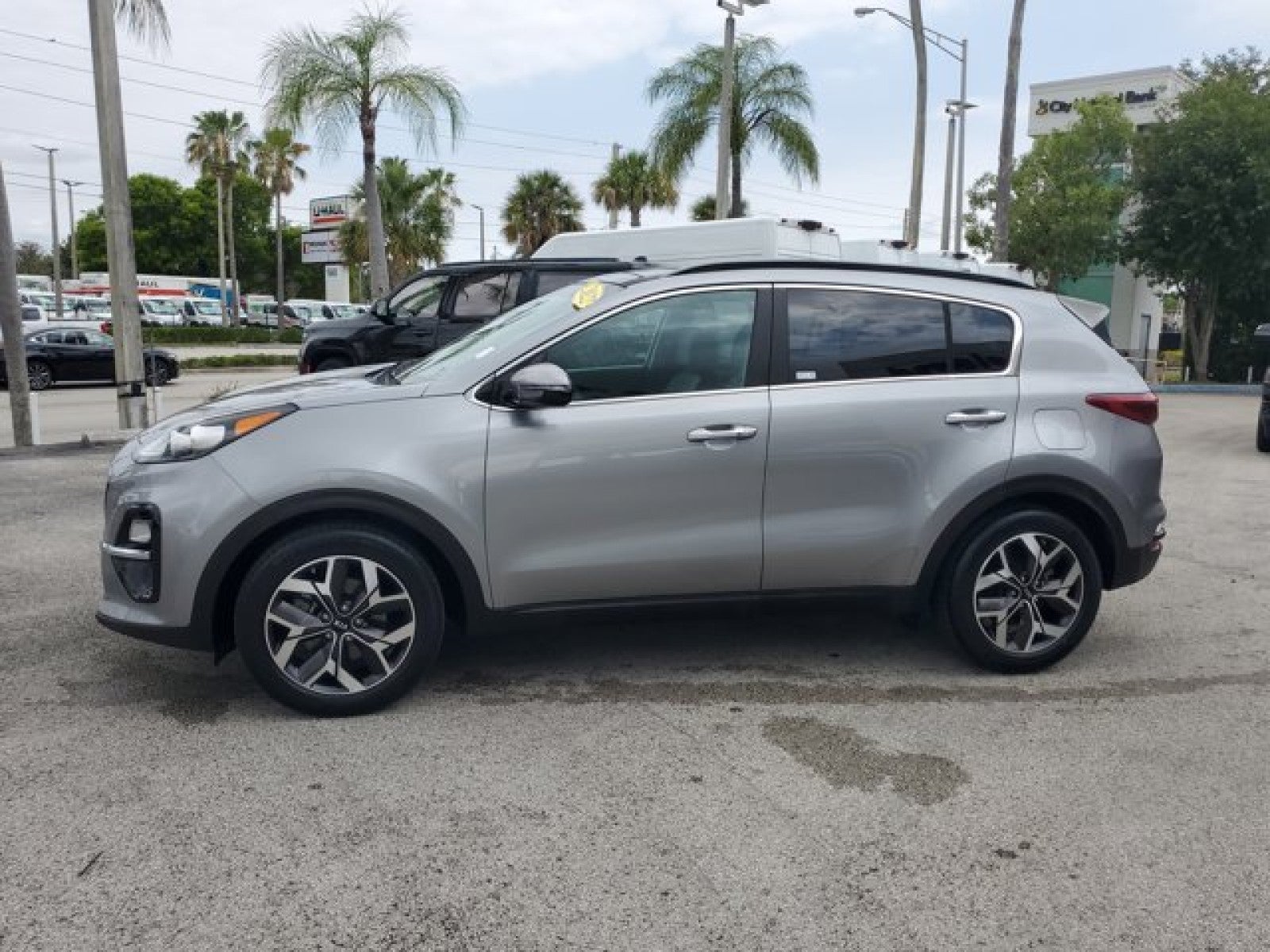 2022 Kia Sportage EX