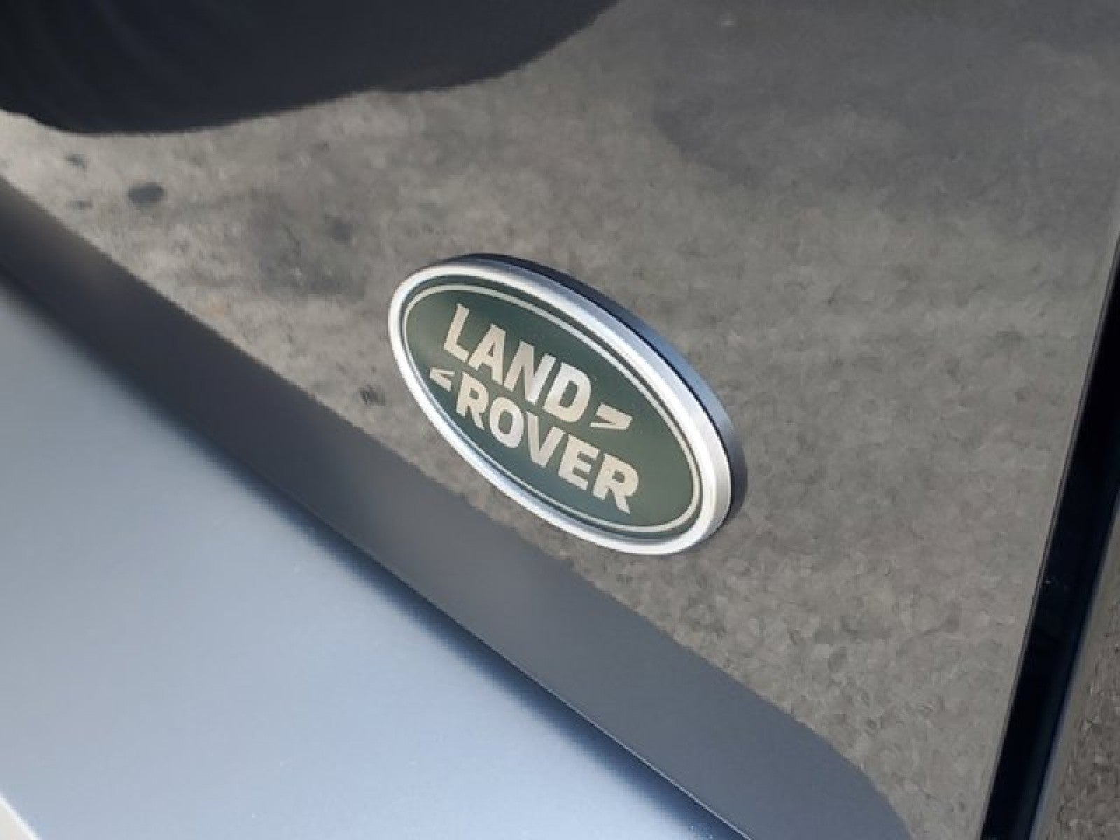 2023 Land Rover Defender S