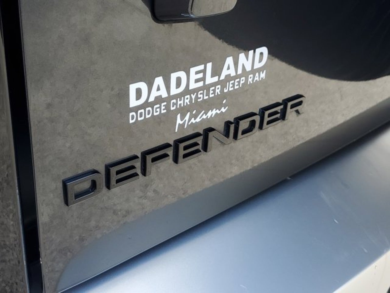 2023 Land Rover Defender S