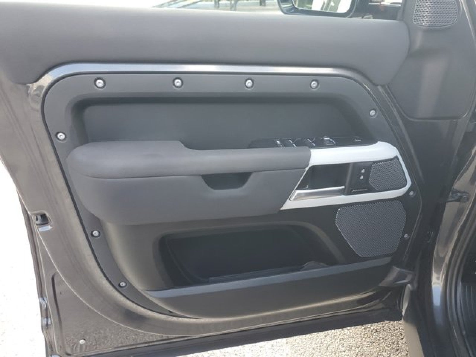 2023 Land Rover Defender S