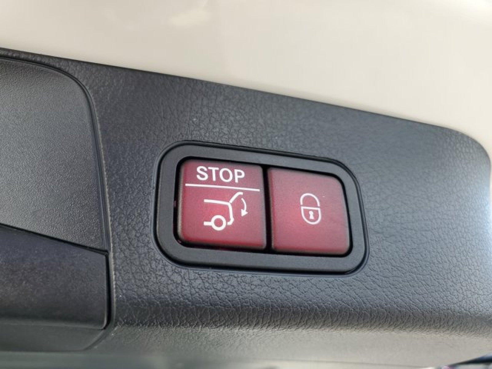 2023 Mercedes-Benz GLB GLB 250