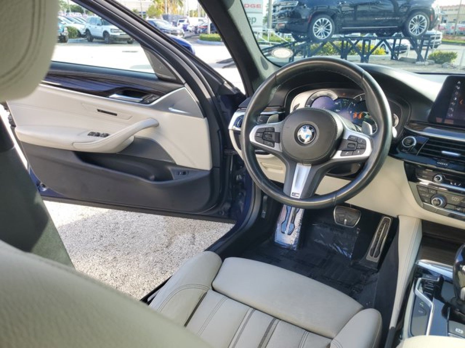 2018 BMW 5 Series 540i