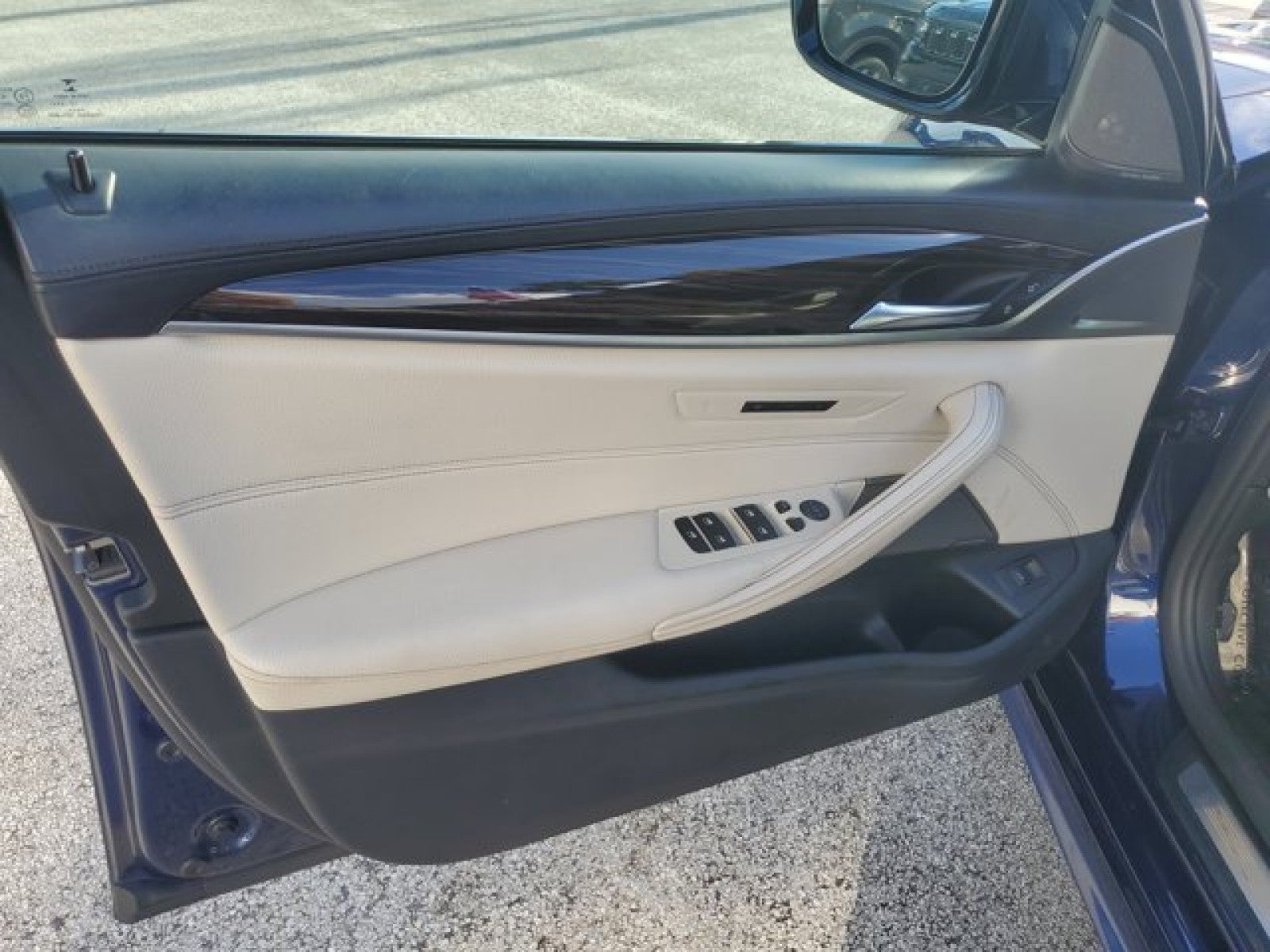 2018 BMW 5 Series 540i