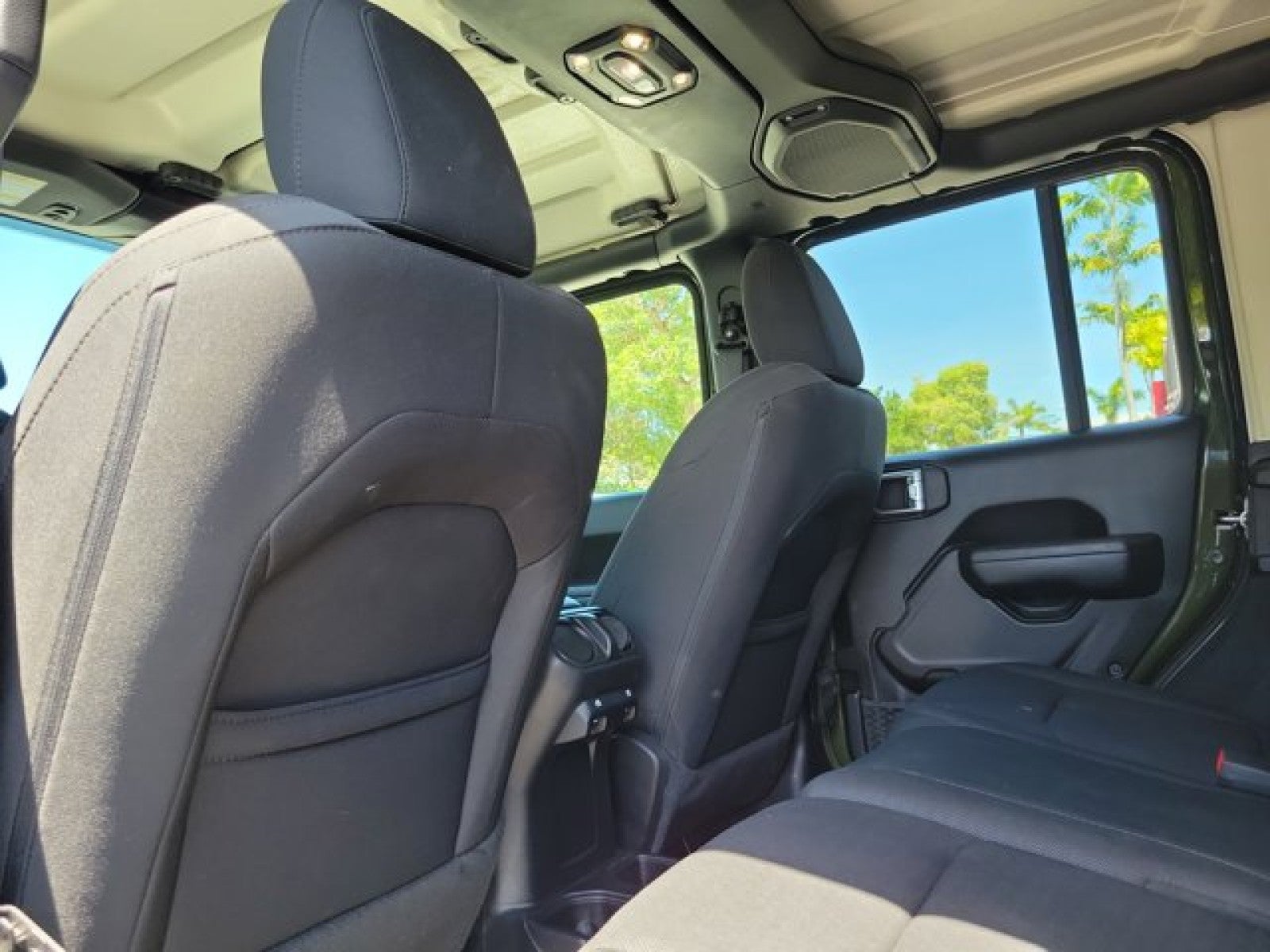 2022 Jeep Wrangler Unlimited Sport Willy