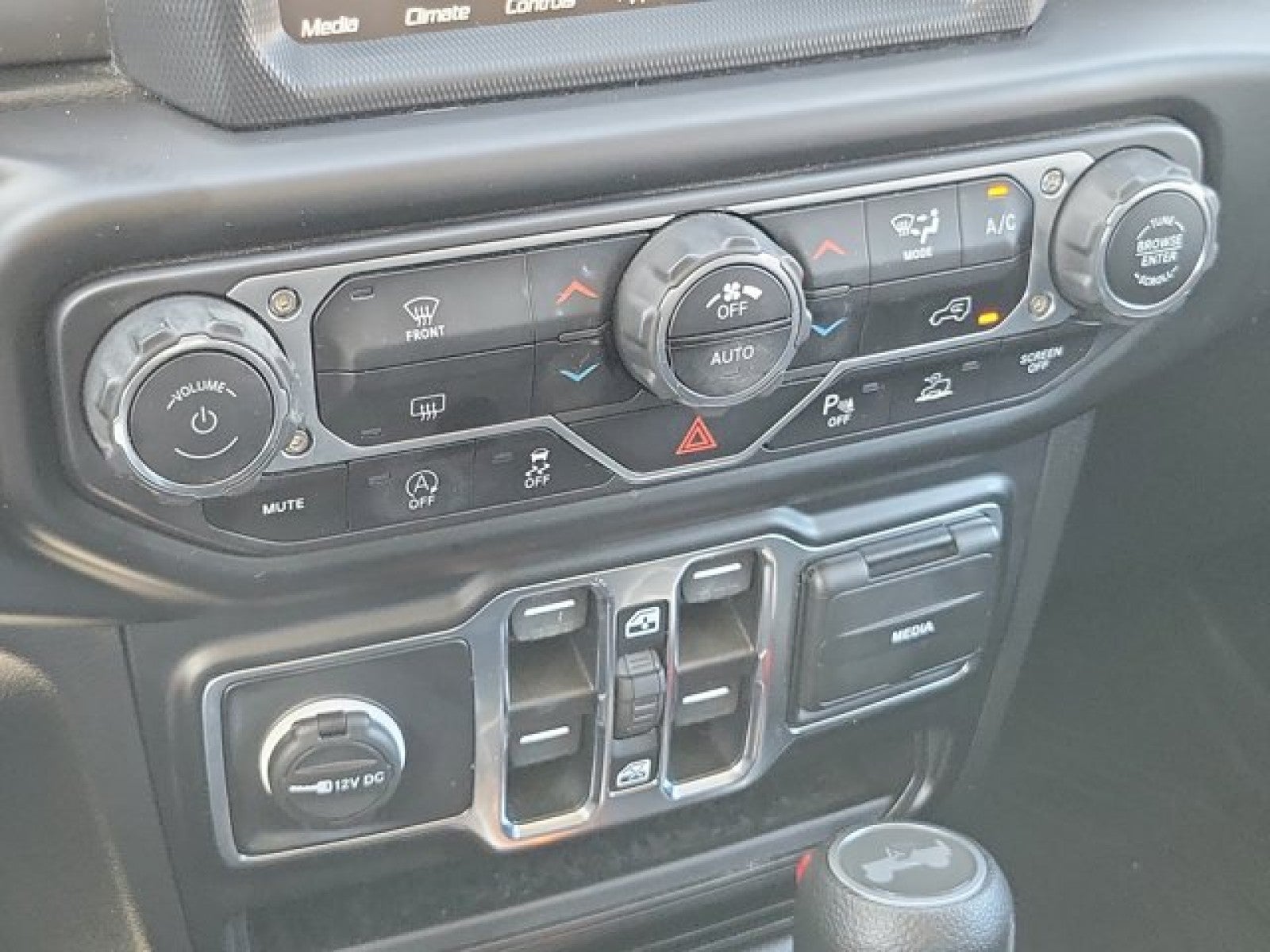 2022 Jeep Wrangler Unlimited Sport Willy