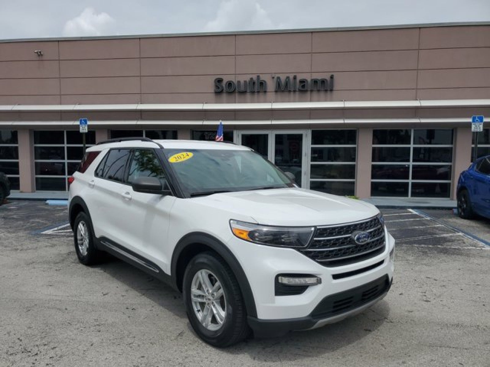 2024 Ford Explorer XLT