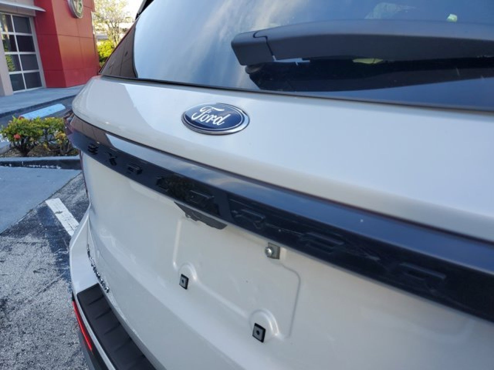 2025 Ford Explorer AWD Platinum