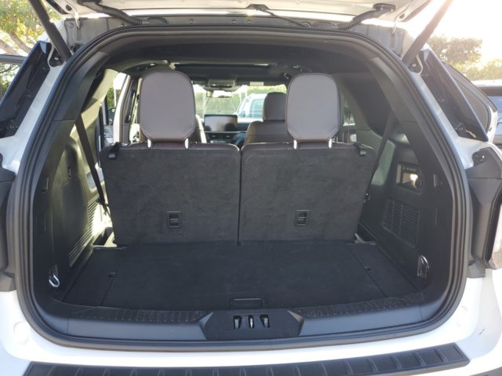 2025 Ford Explorer AWD Platinum