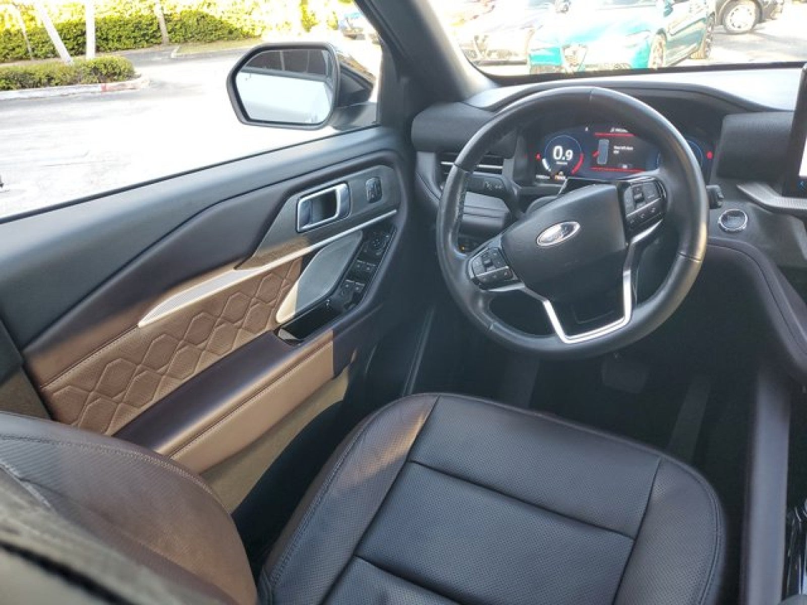 2025 Ford Explorer AWD Platinum