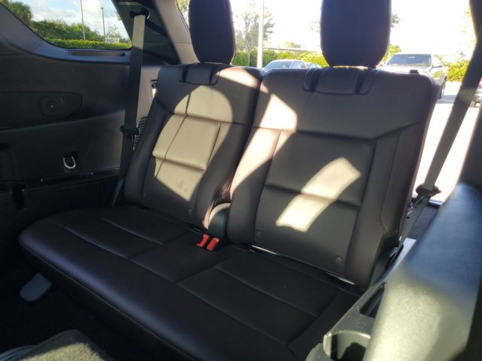 2025 Ford Explorer AWD Platinum