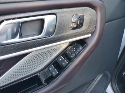 2025 Ford Explorer AWD Platinum