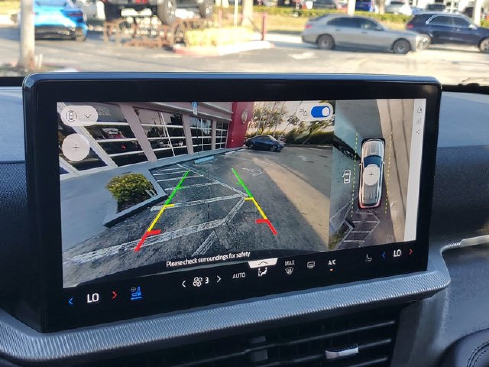 2025 Ford Explorer AWD Platinum