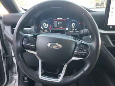 2025 Ford Explorer AWD Platinum