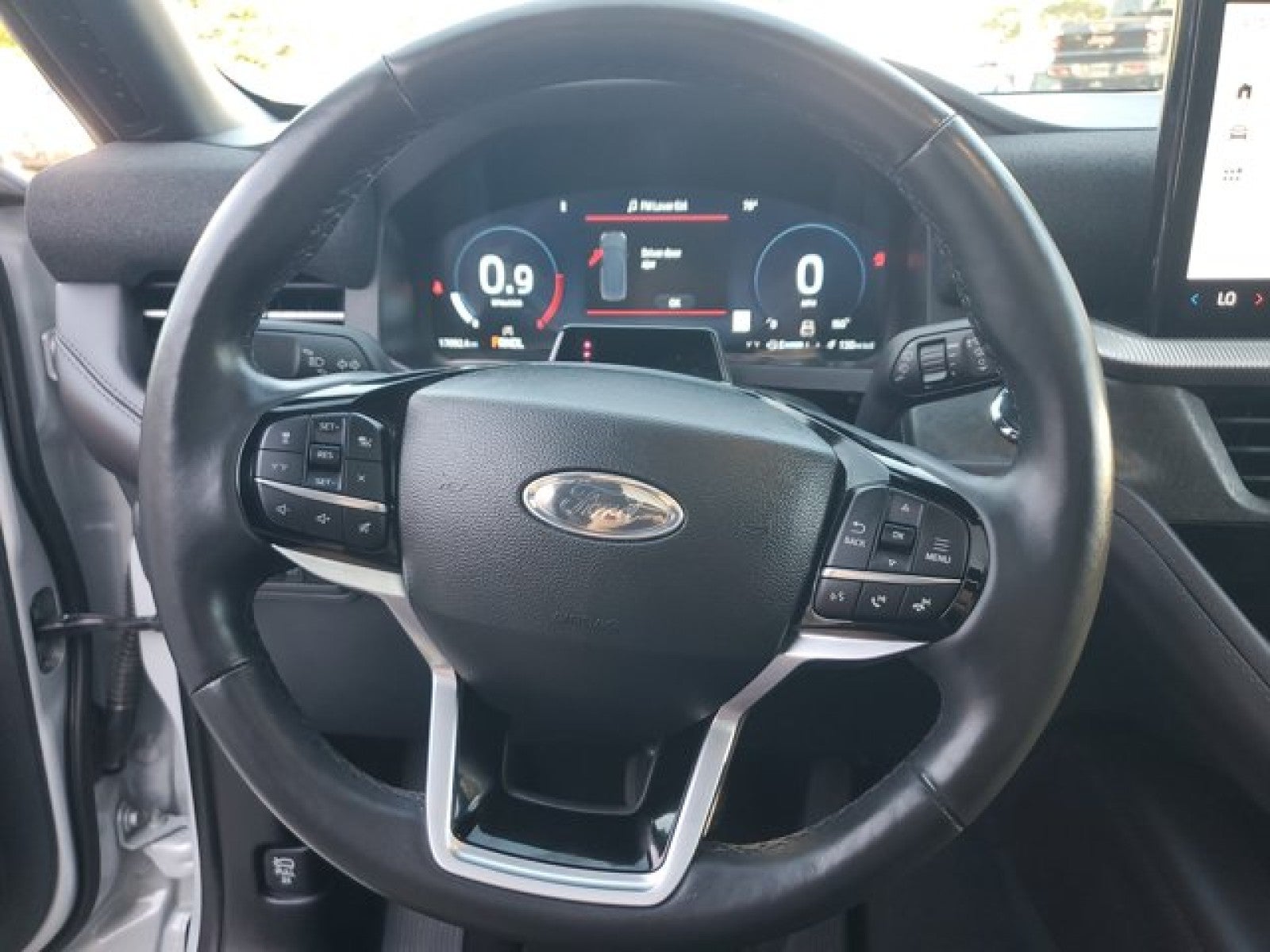 2025 Ford Explorer AWD Platinum