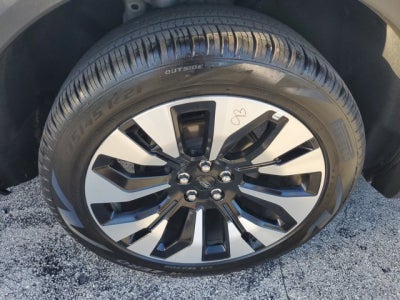 2025 Ford Explorer AWD Platinum