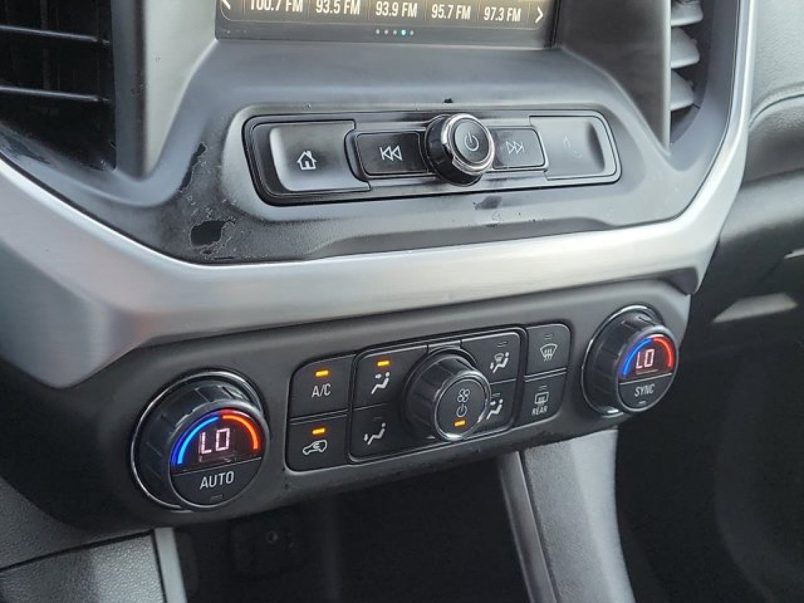 2019 GMC Acadia SLE 3rd Row Seating