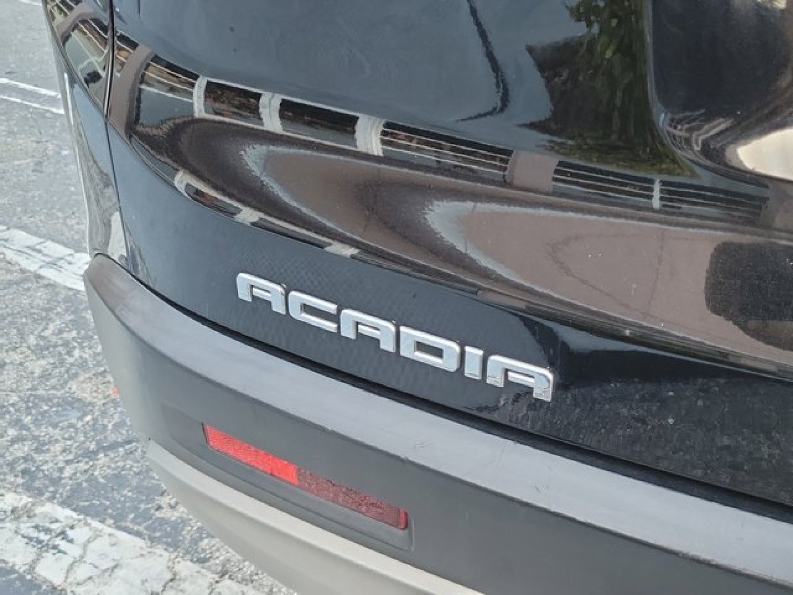 2019 GMC Acadia SLE 3rd Row Seating