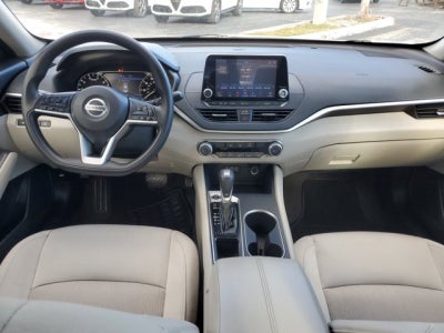 2022 Nissan Altima 2.5 SV