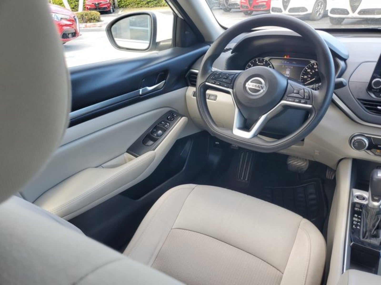 2022 Nissan Altima 2.5 SV