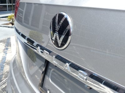 2022 Volkswagen Atlas Cross Sport 2.0T SEL R-Line