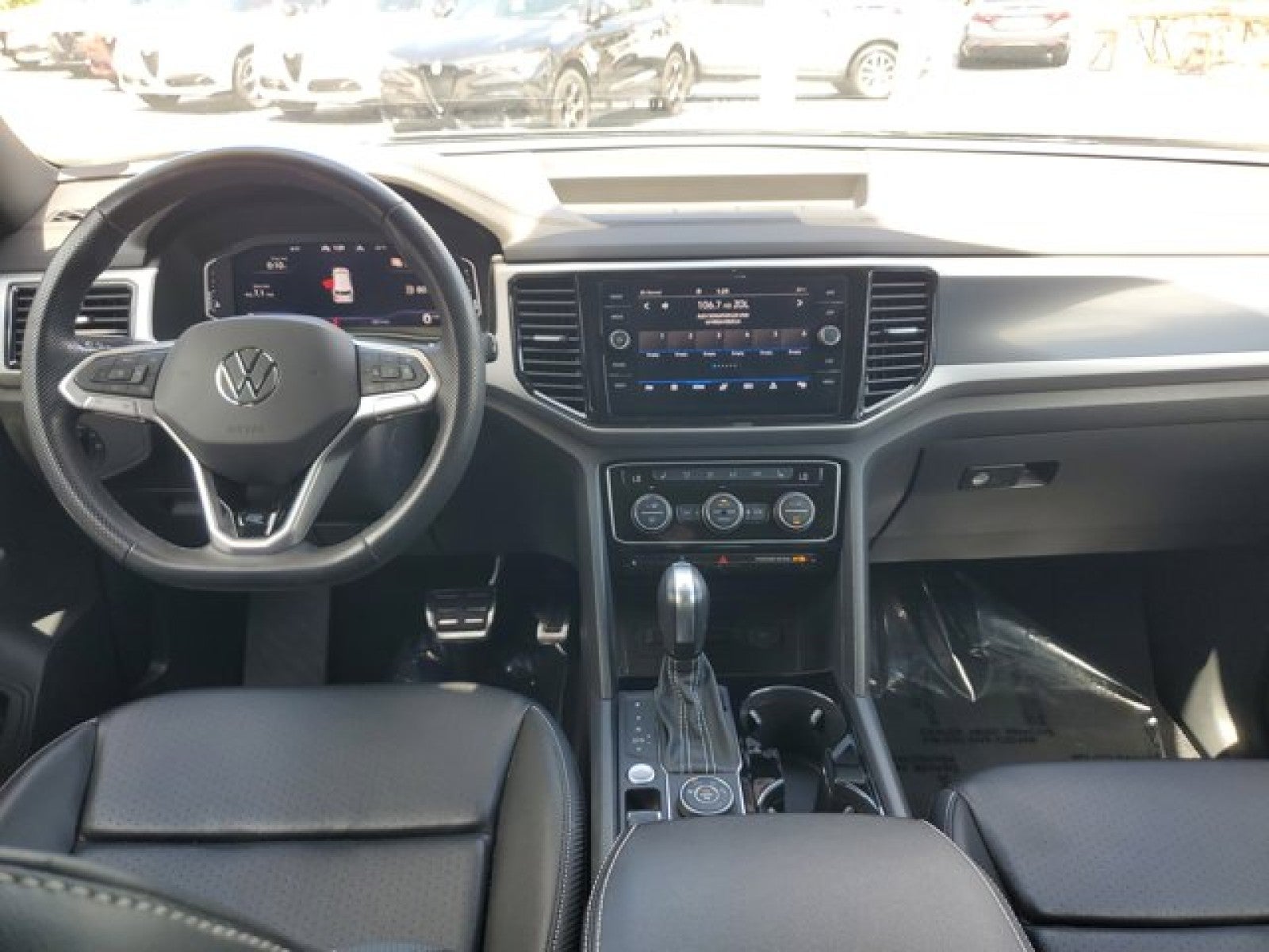 2022 Volkswagen Atlas Cross Sport 2.0T SEL R-Line