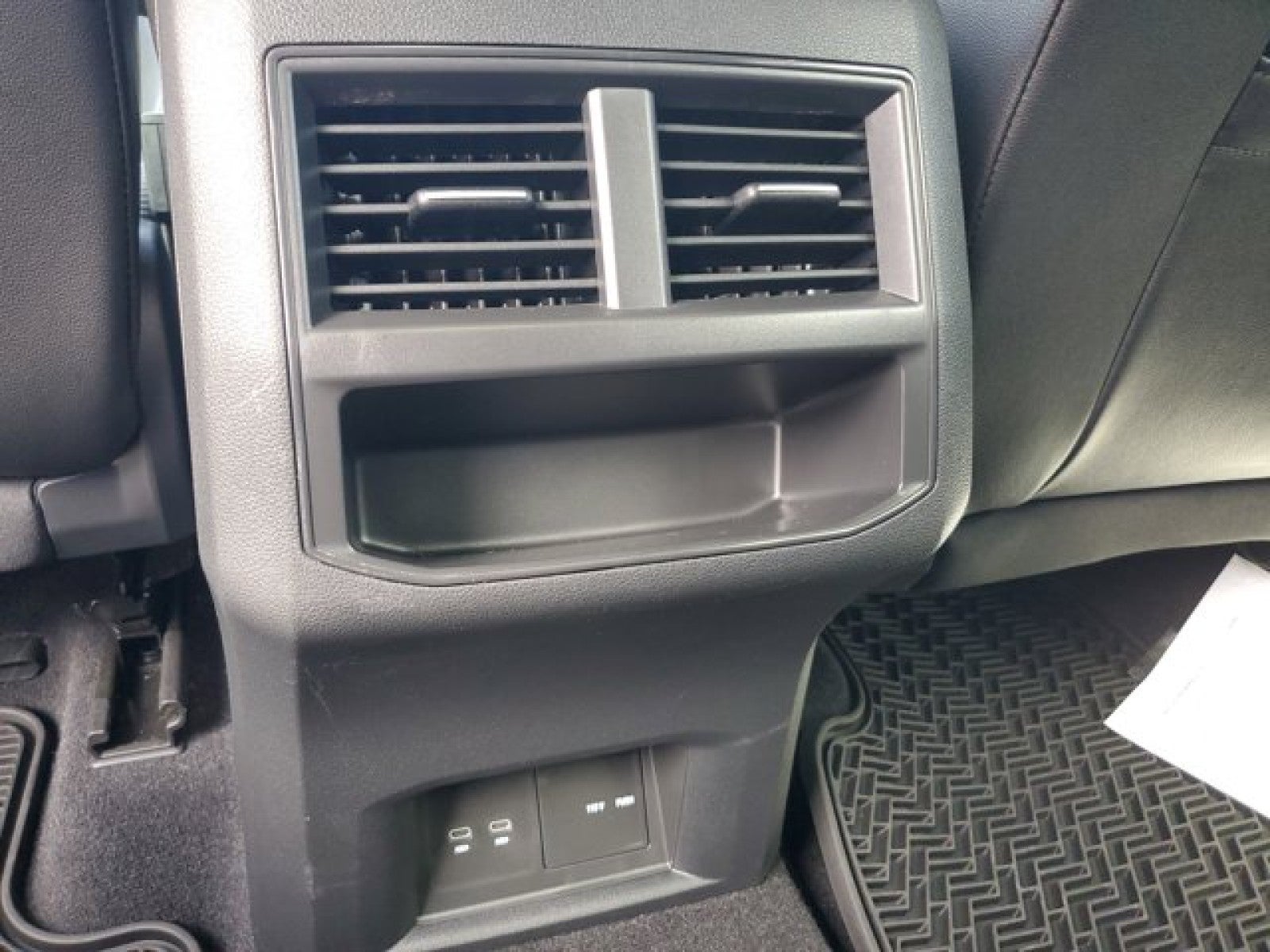 2022 Volkswagen Atlas Cross Sport 2.0T SEL R-Line