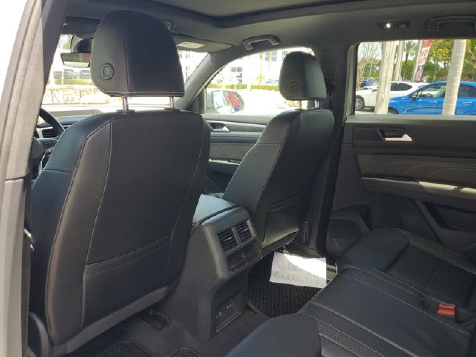 2022 Volkswagen Atlas Cross Sport 2.0T SEL R-Line