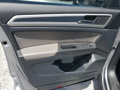 2022 Volkswagen Atlas Cross Sport 2.0T SEL R-Line
