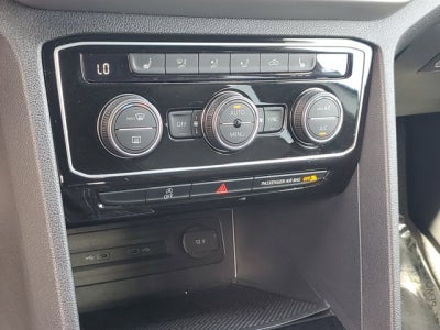 2022 Volkswagen Atlas Cross Sport 2.0T SEL R-Line