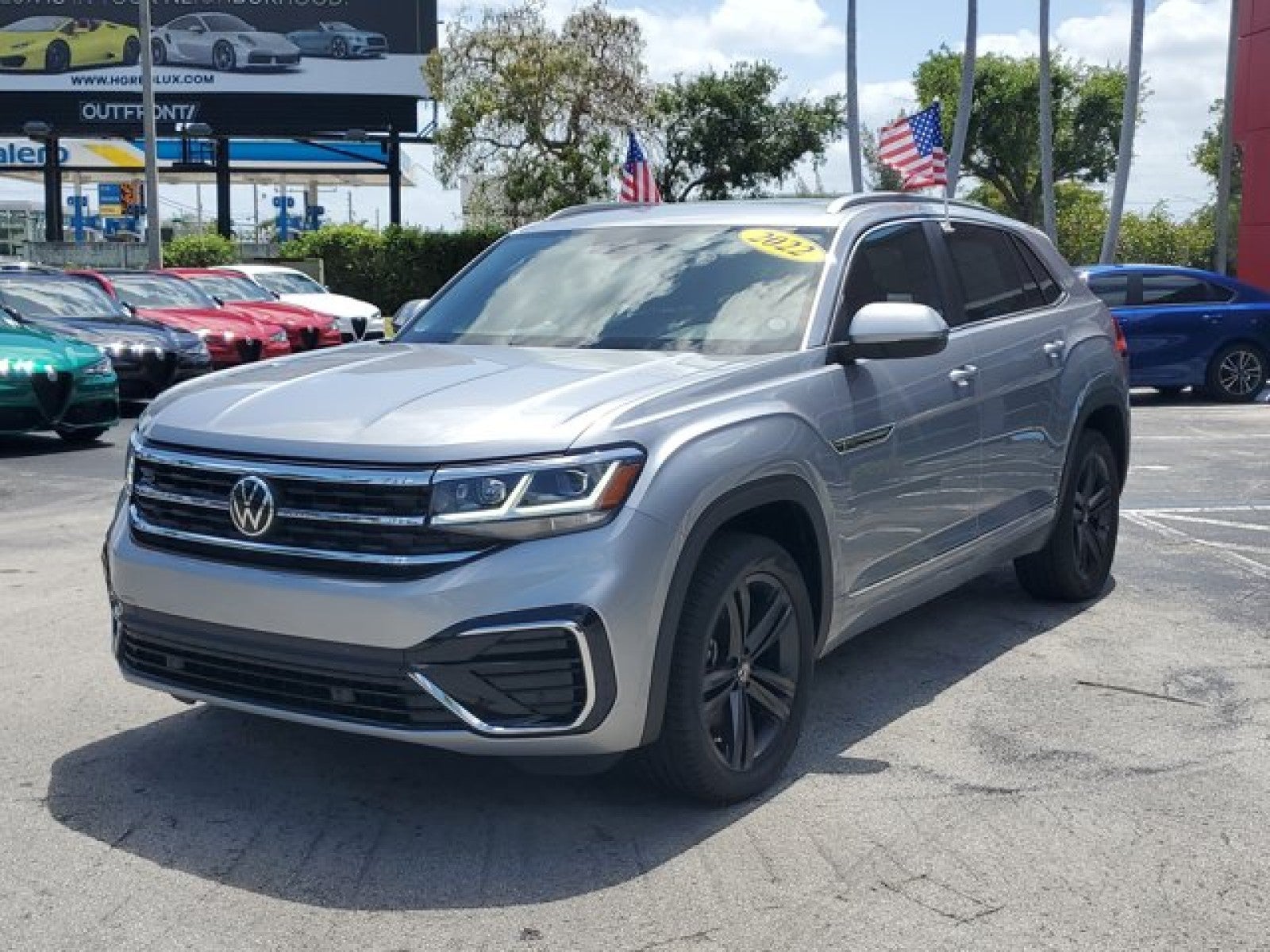 2022 Volkswagen Atlas Cross Sport 2.0T SEL R-Line