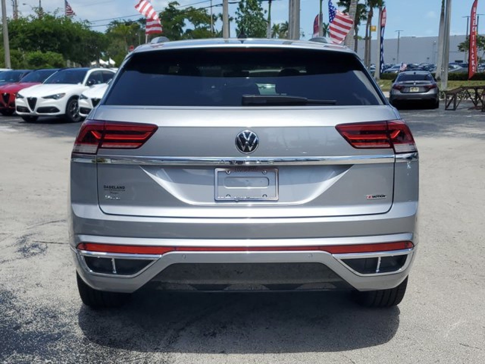 2022 Volkswagen Atlas Cross Sport 2.0T SEL R-Line