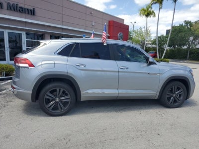 2022 Volkswagen Atlas Cross Sport 2.0T SEL R-Line