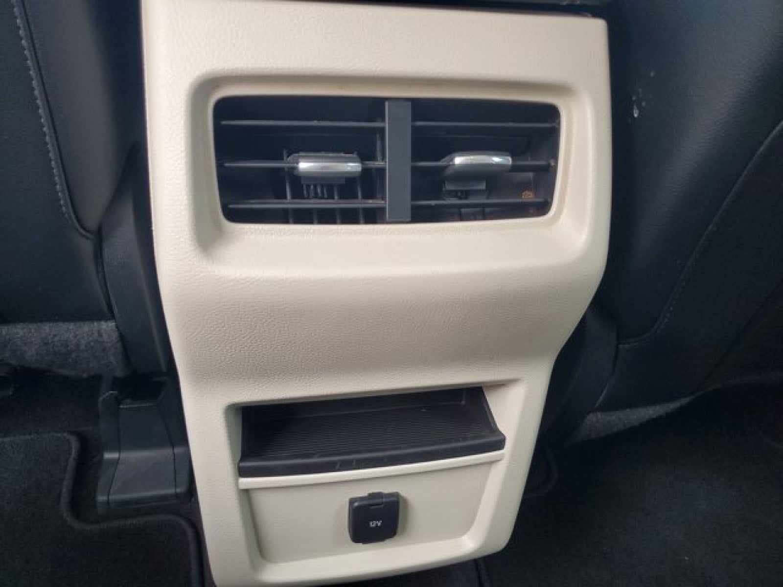 2017 Ford Edge Titanium VP