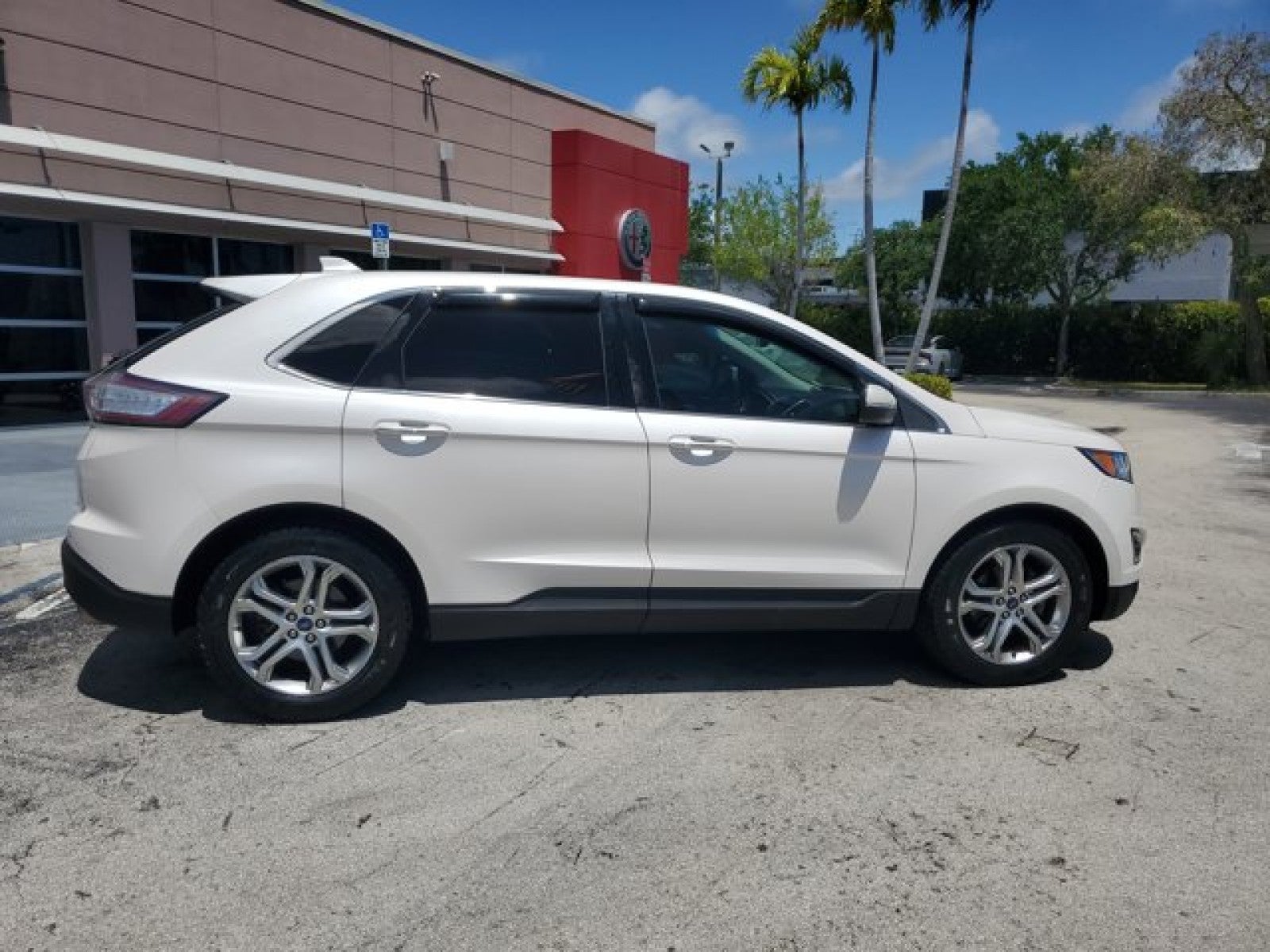 2017 Ford Edge Titanium VP