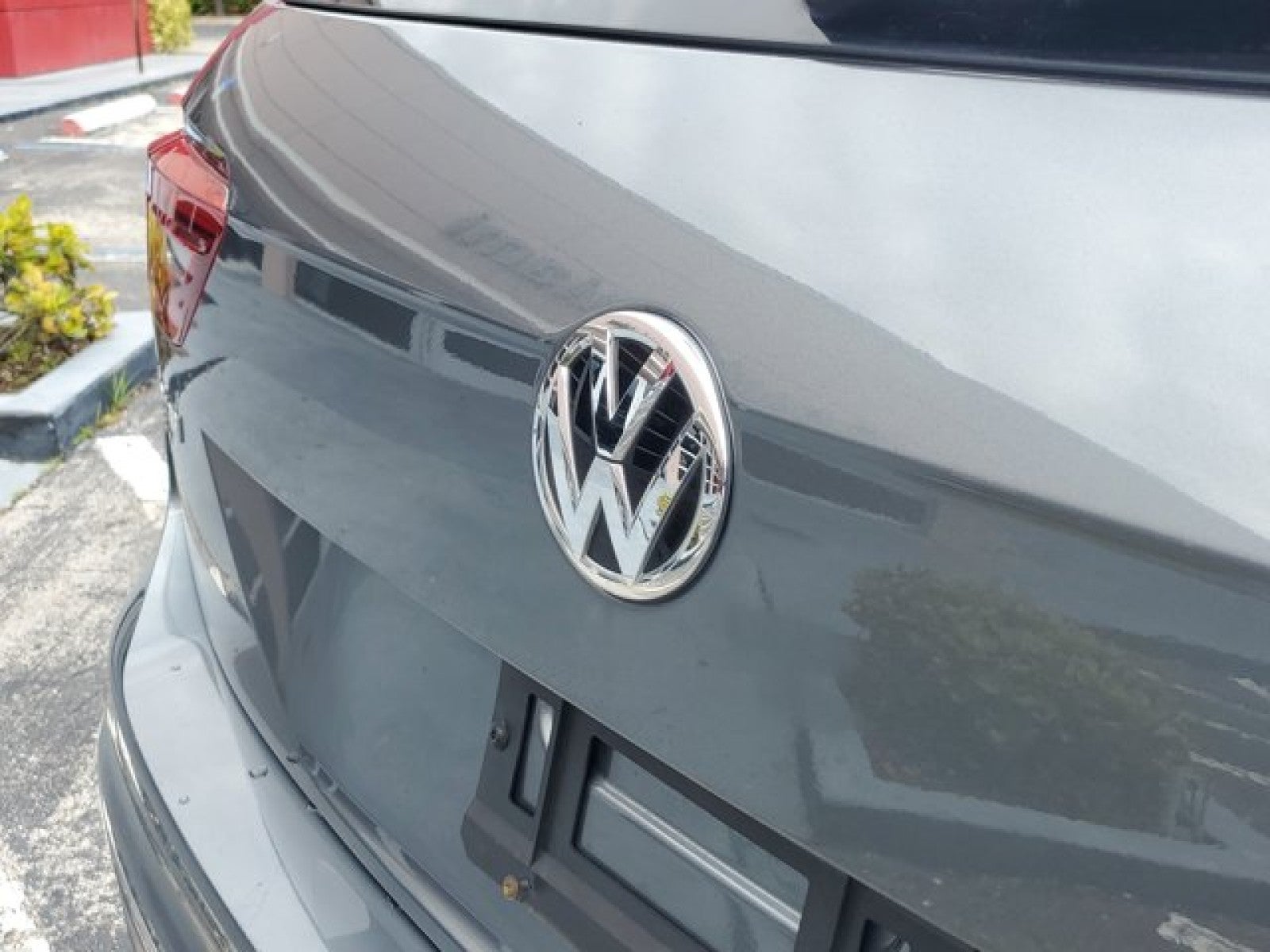 2020 Volkswagen Tiguan SE 3rd Seating