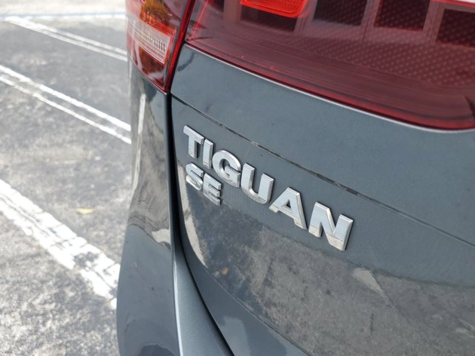 2020 Volkswagen Tiguan SE 3rd Seating