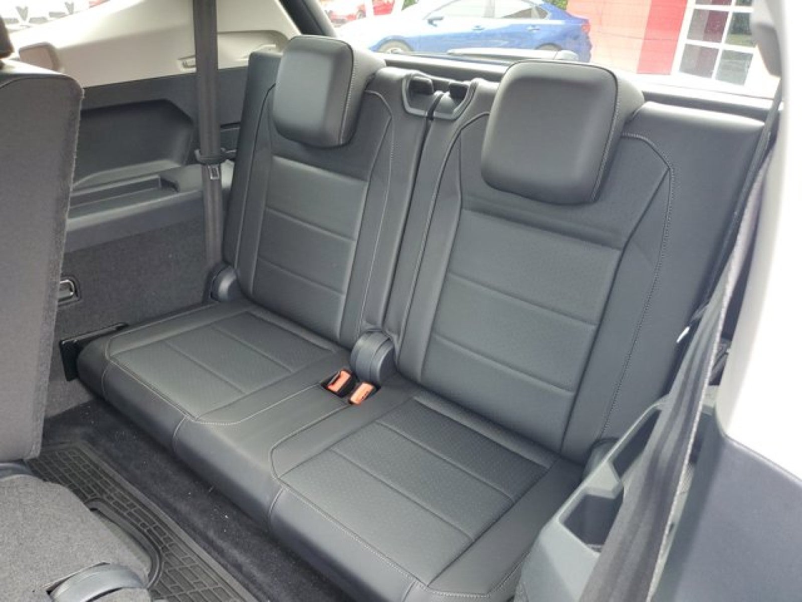 2020 Volkswagen Tiguan SE 3rd Seating