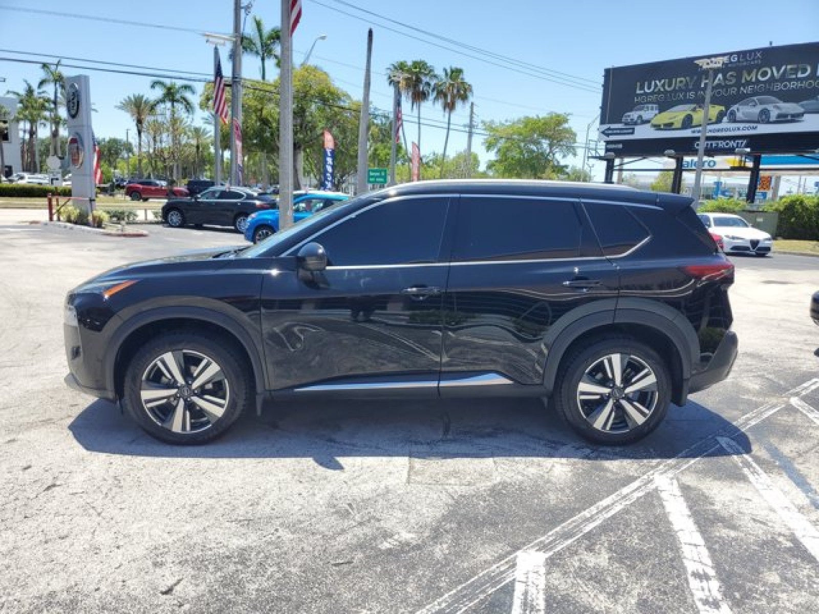 2023 Nissan Rogue SL