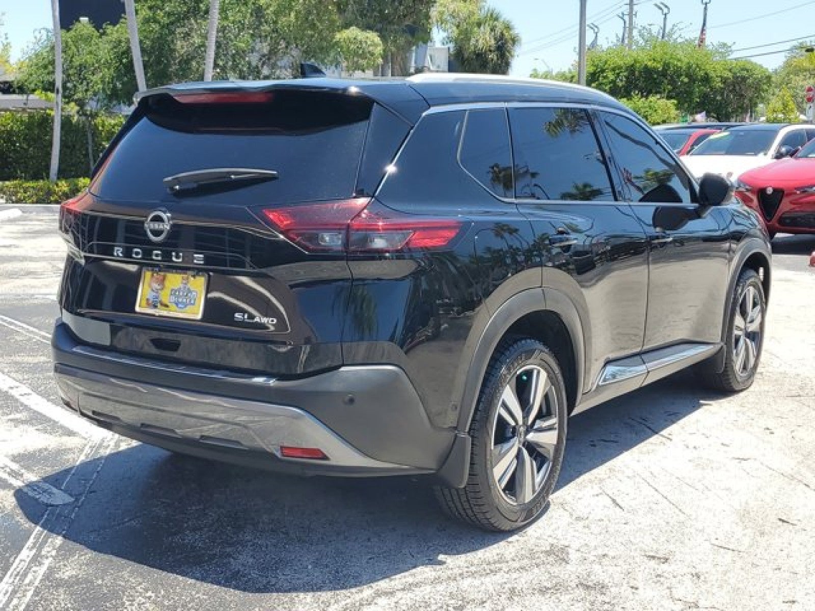 2023 Nissan Rogue SL