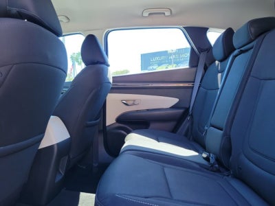 2023 Hyundai TUCSON SE