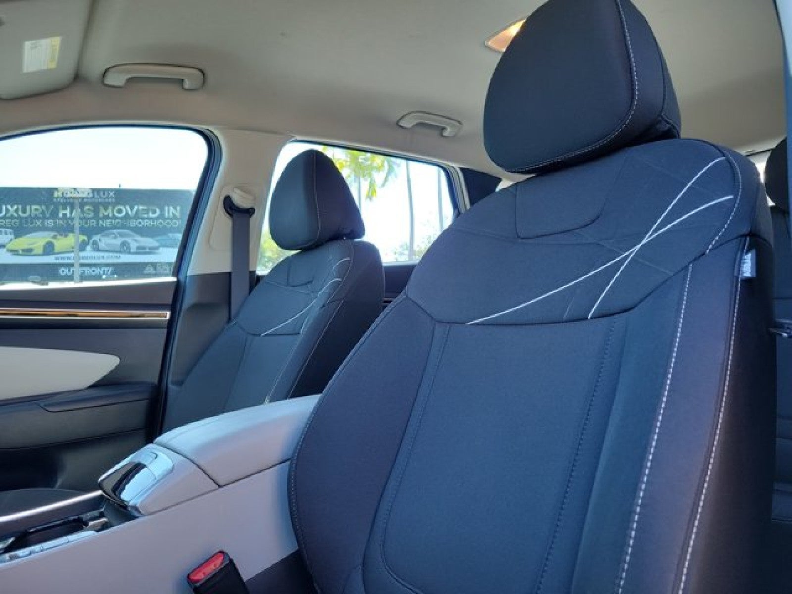 2023 Hyundai TUCSON SE