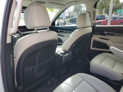 2022 Kia Telluride SX 3rd Row seating