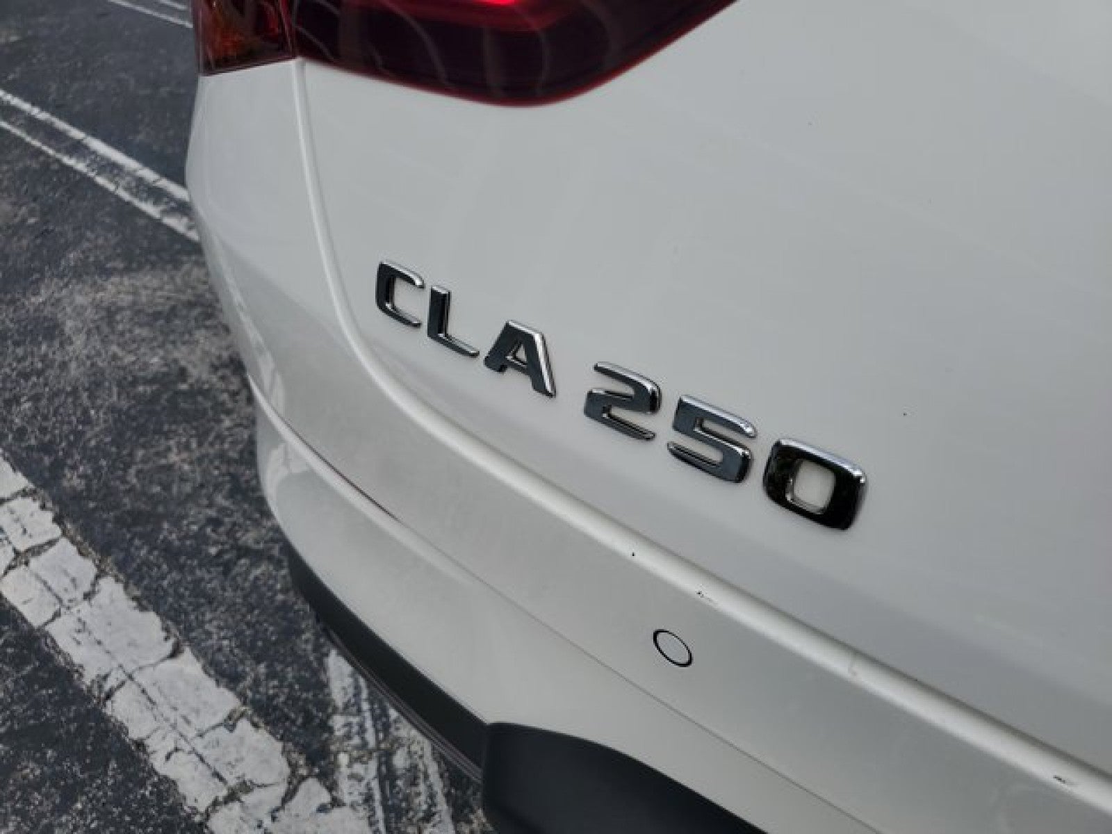 2025 Mercedes-Benz CLA 250