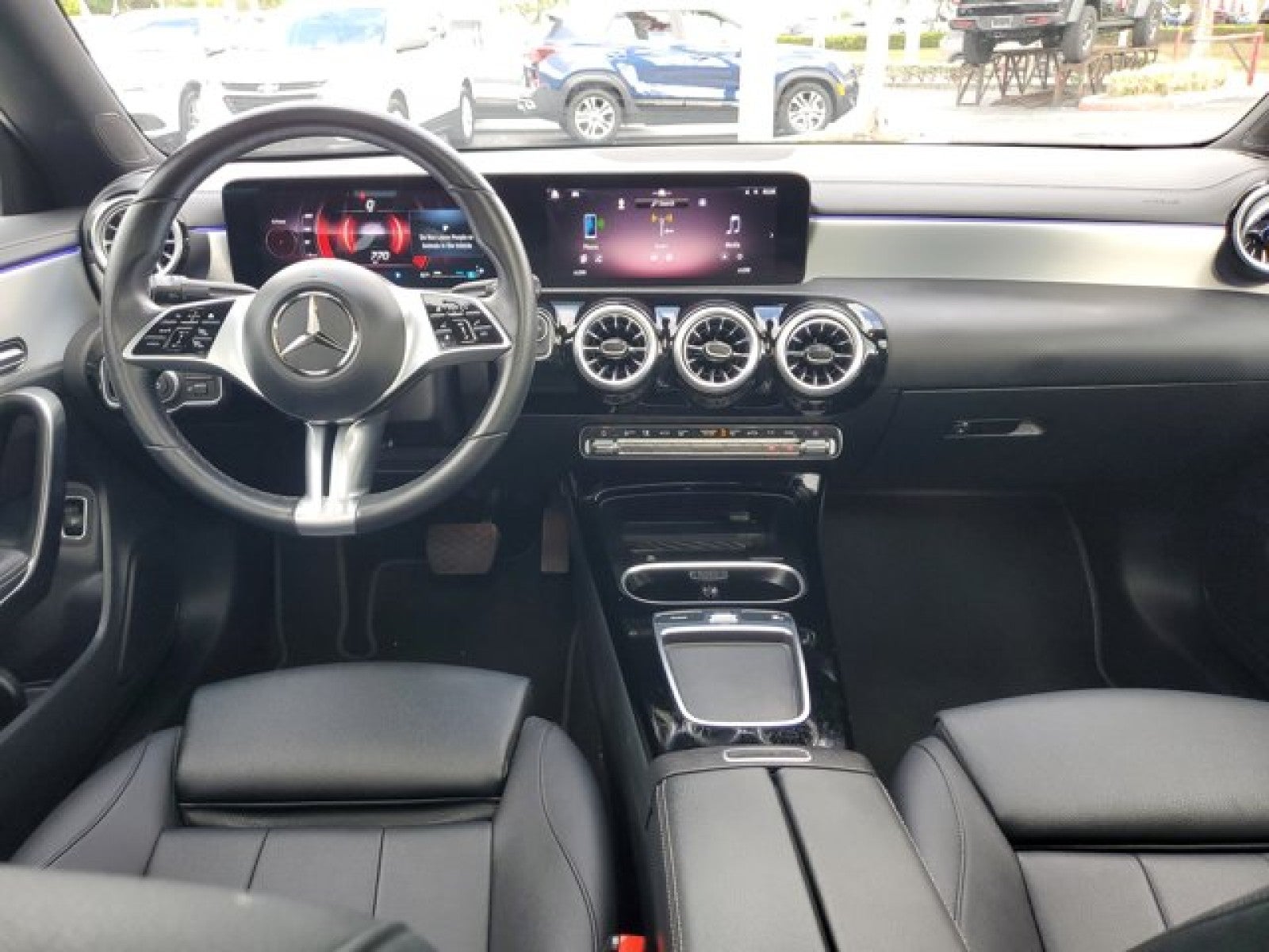 2025 Mercedes-Benz CLA 250