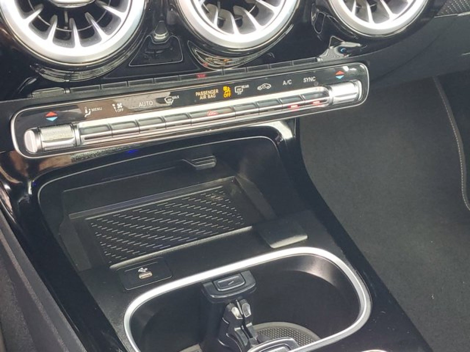 2025 Mercedes-Benz CLA 250