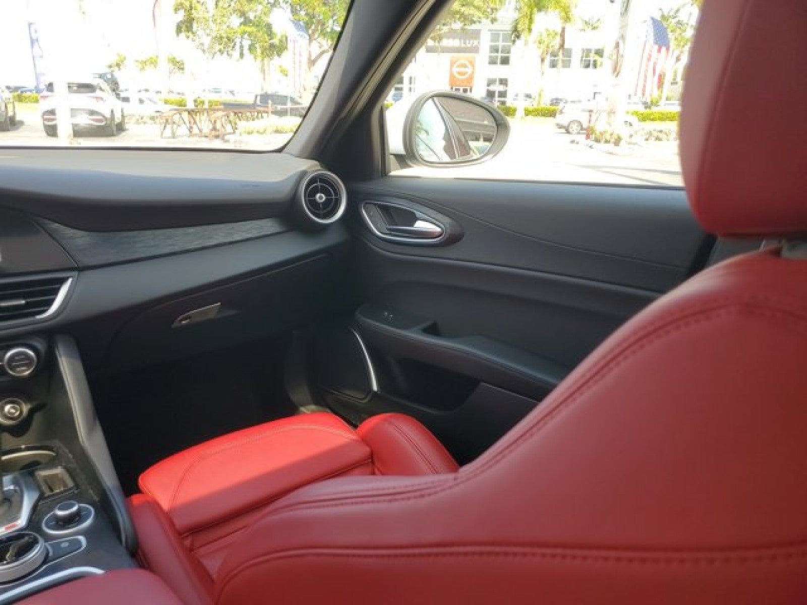 2023 Alfa Romeo Giulia Base