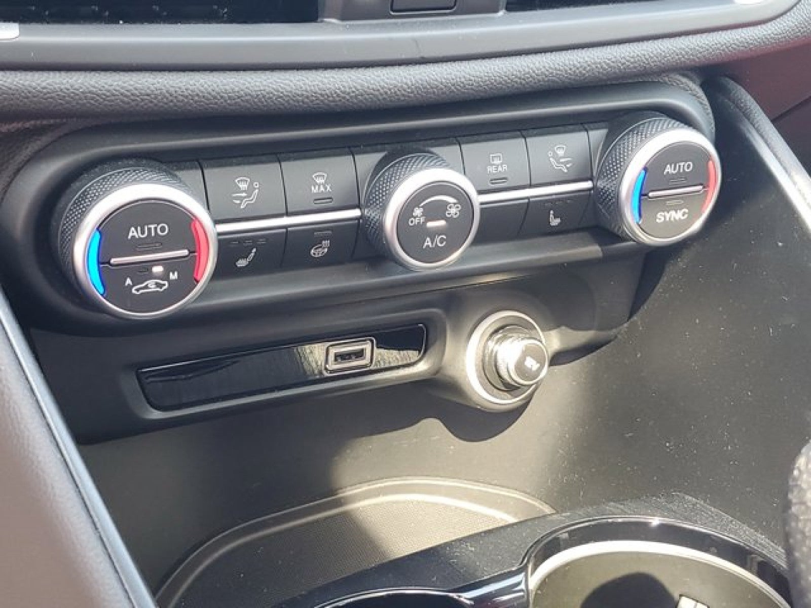 2023 Alfa Romeo Giulia Base