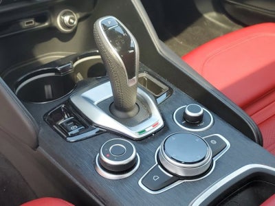 2023 Alfa Romeo Giulia Base