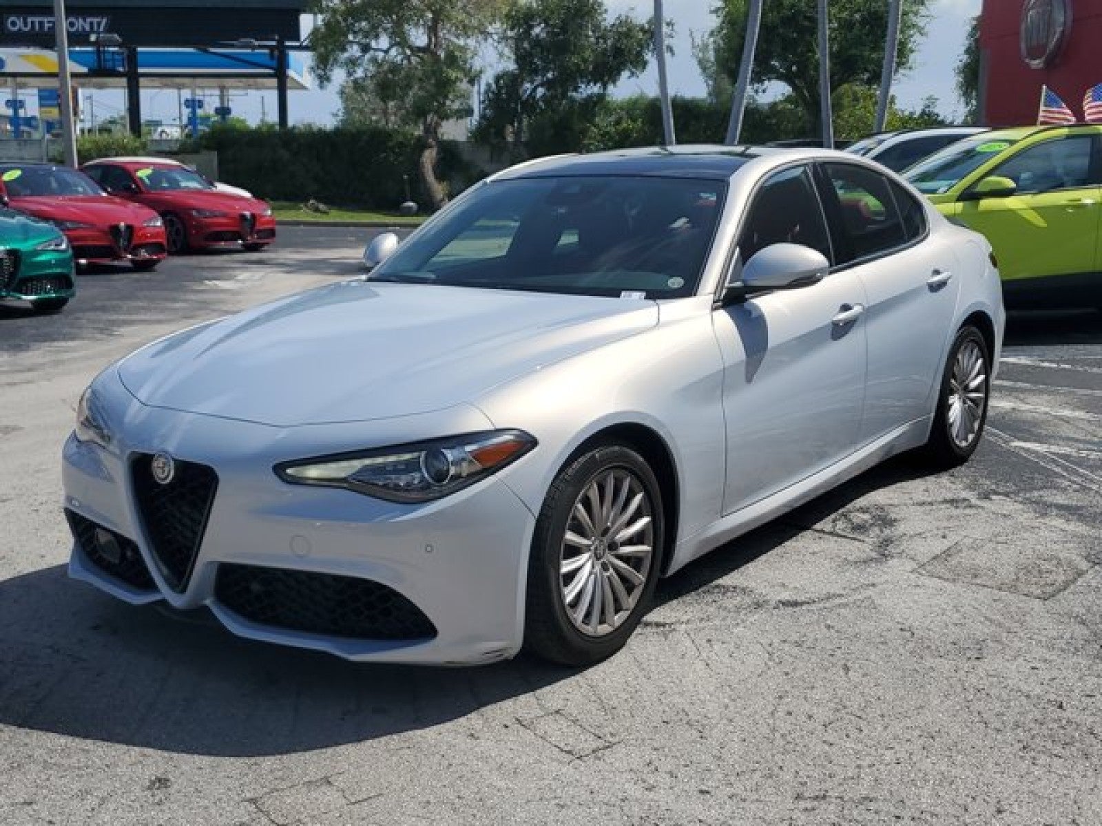 2023 Alfa Romeo Giulia Base